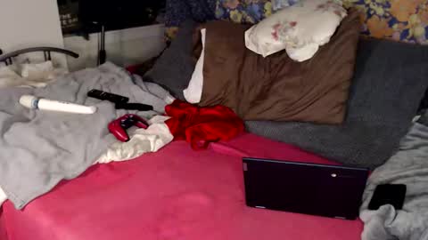 Snapshot of maemariposa chatting on January 11, 2026, 5:01 am Mae Mariposa online show from January 11, 2026, 5:01 am