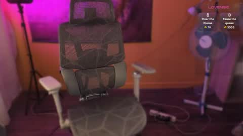 Maevee online show from June 7, 2026, 9:57 am