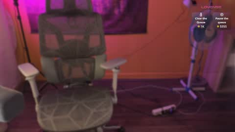 Maevee online show from June 20, 2026, 9:56 am