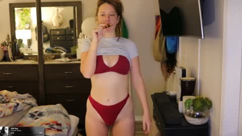 Mae online show from February 4, 2026, 6:58 pm