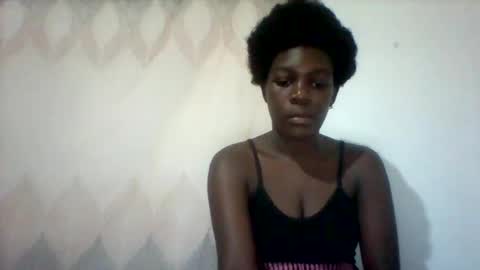 Snapshot of maevre_ chatting on February 4, 2026, 8:20 am maevre_ online show from February 4, 2026, 8:20 am