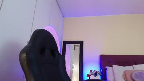 Mafer Flor online show from July 14, 2026, 10:48 pm