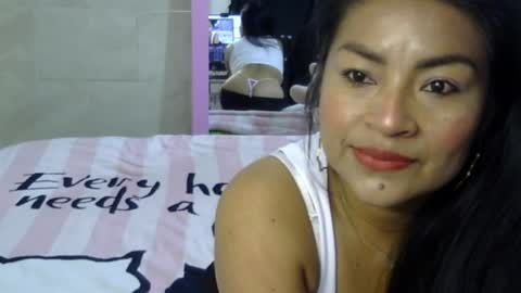 maferchavez88 online show from April 21, 2026, 7:39 pm