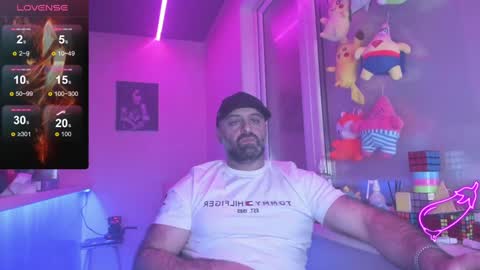 Magabear online show from February 7, 2025, 9:04 pm