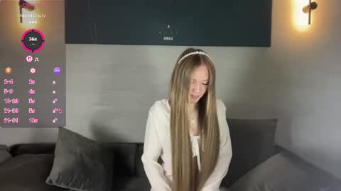 Marie online show from August 3, 2026, 6:33 pm