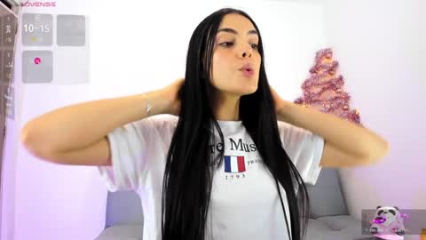 Eva online show from December 1, 2024, 7:14 pm