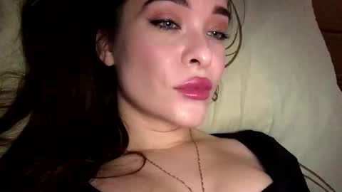 Snapshot of magggg658318 chatting on November 4, 2025, 11:20 am magggg658318 online show from November 4, 2025, 11:20 am