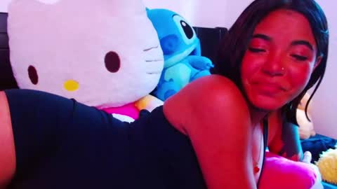 Snapshot of maggie_love77 chatting on February 21, 2026, 10:33 pm maggie online show from February 21, 2026, 10:33 pm