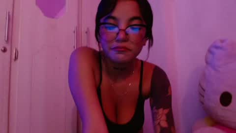 Snapshot of maggie_love77 chatting on August 8, 2026, 5:42 am maggie online show from August 8, 2026, 5:42 am