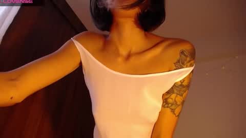 Snapshot of maggie_raver chatting on December 21, 2024, 5:29 pm maggie online show from December 21, 2024, 5:29 pm