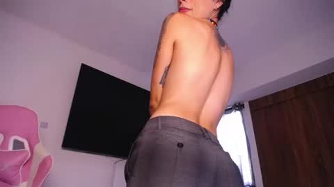 Snapshot of maggie_raver chatting on November 22, 2025, 8:52 pm maggie online show from November 22, 2025, 8:52 pm