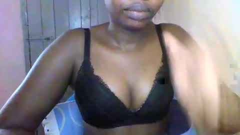 Snapshot of magic_bliss chatting on June 5, 2026, 6:31 am Bliss online show from June 5, 2026, 6:31 am