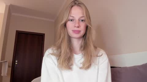 Snapshot of magic_couple13 chatting on December 2, 2024, 12:07 pm Alice online show from December 2, 2024, 12:07 pm