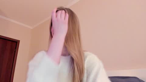 Snapshot of magic_couple13 chatting on November 30, 2025, 12:20 pm Alice online show from November 30, 2025, 12:20 pm