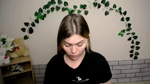 Snapshot of magic_katarina_ chatting on January 20, 2025, 9:35 am magic_katarina_ online show from January 20, 2025, 9:35 am