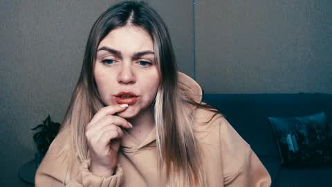 Snapshot of magic_katarina_ chatting on January 23, 2025, 11:37 am magic_katarina_ online show from January 23, 2025, 11:37 am