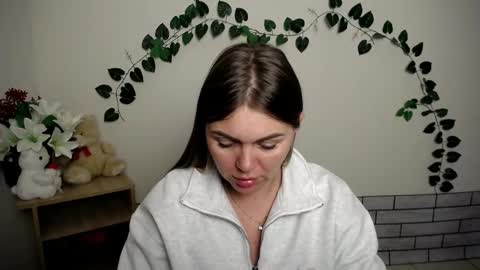 Snapshot of magic_katarina_ chatting on October 9, 2025, 7:17 am magic_katarina_ online show from October 9, 2025, 7:17 am