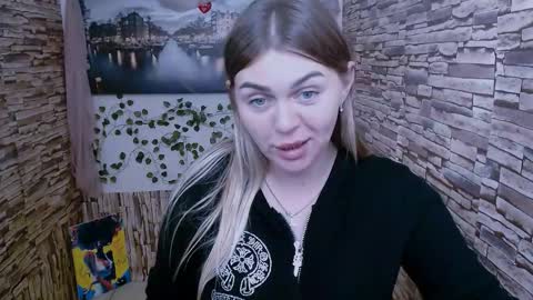 Snapshot of magic_katarina_ chatting on November 5, 2025, 11:32 am magic_katarina_ online show from November 5, 2025, 11:32 am