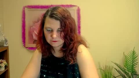 Snapshot of magic_kristy chatting on December 19, 2025, 8:32 am Kristy online show from December 19, 2025, 8:32 am