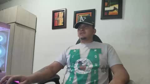 magic_milk23 online show from December 14, 2025, 2:06 am