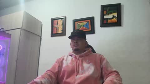 magic_milk23 online show from January 8, 2026, 6:05 am