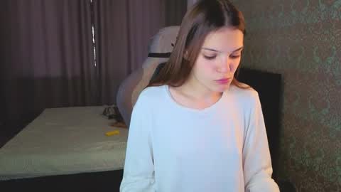 Snapshot of magic_shy chatting on September 30, 2025, 1:32 am Merry online show from September 30, 2025, 1:32 am