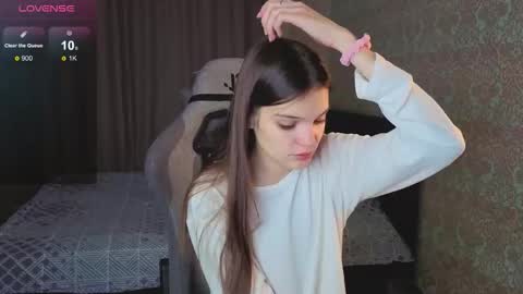 Snapshot of magic_shy chatting on November 7, 2025, 1:49 am Merry online show from November 7, 2025, 1:49 am