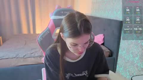 Snapshot of magic_shy chatting on May 7, 2026, 2:17 am Merry online show from May 7, 2026, 2:17 am