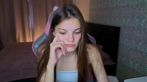 Snapshot of magic_shy chatting on August 6, 2026, 1:40 am Merry online show from August 6, 2026, 1:40 am