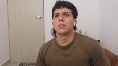 Snapshot of magic_tony chatting on May 21, 2026, 6:37 pm Tony Hoffa online show from May 21, 2026, 6:37 pm