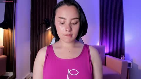 Snapshot of magic_vera chatting on June 5, 2026, 6:52 am Vera online show from June 5, 2026, 6:52 am