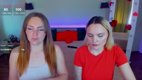 Lili and Bella online show from May 10, 2026, 6:18 am