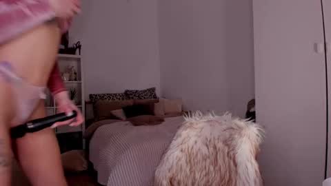 MagicLove online show from February 17, 2025, 9:03 am