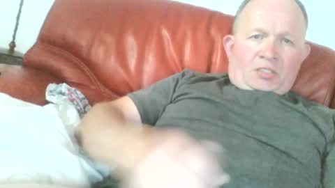 magicman250 online show from June 14, 2026, 6:43 pm