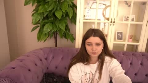 Emily online show from May 19, 2026, 12:22 pm