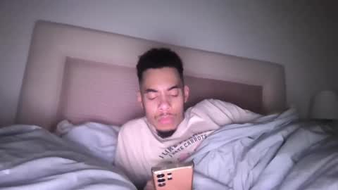 Snapshot of magicsempai chatting on December 2, 2024, 3:14 pm Magicsempai online show from December 2, 2024, 3:14 pm