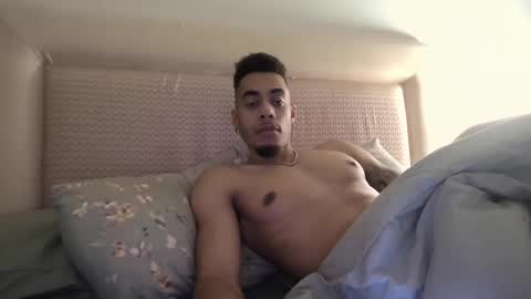 Snapshot of magicsempai chatting on February 3, 2025, 3:38 pm Magicsempai online show from February 3, 2025, 3:38 pm