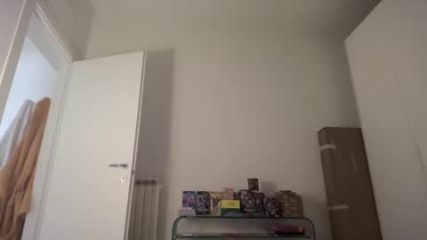 Snapshot of magicsempai chatting on February 17, 2025, 11:34 am Magicsempai online show from February 17, 2025, 11:34 am