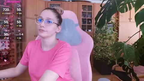 Nicole online show from February 11, 2025, 11:43 am