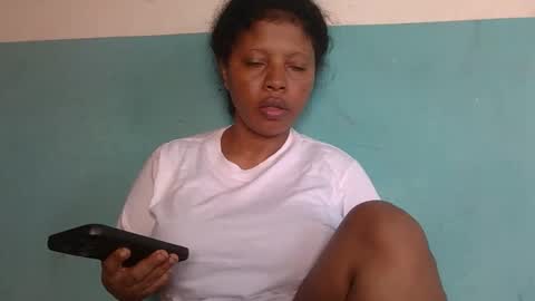 magniah online show from March 16, 2026, 5:44 am