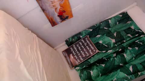 Snapshot of magnifecentcock69_mocah chatting on January 23, 2025, 2:39 pm Mocah online show from January 23, 2025, 2:39 pm