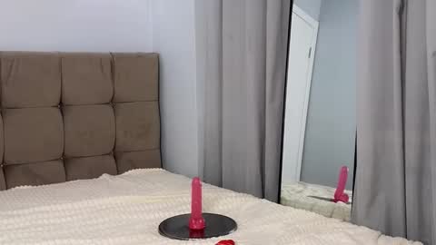 Snapshot of magnificent_angel chatting on February 13, 2025, 10:00 pm Sasha online show from February 13, 2025, 10:00 pm