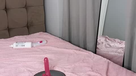 Snapshot of magnificent_angel chatting on February 20, 2025, 10:26 pm Sasha online show from February 20, 2025, 10:26 pm