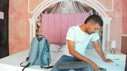 Magnus Alejo online show from January 7, 2026, 11:45 am