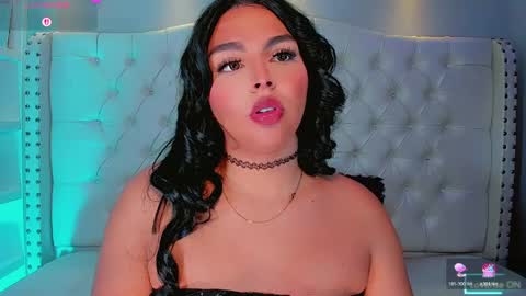 Snapshot of maia_hotts chatting on May 23, 2026, 9:08 pm CamiiGarcia online show from May 23, 2026, 9:08 pm
