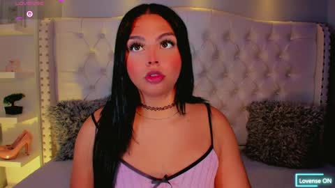 Snapshot of maia_hotts chatting on June 4, 2026, 9:32 pm CamiiGarcia online show from June 4, 2026, 9:32 pm