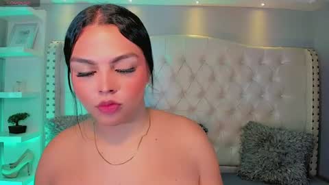 Snapshot of maia_hotts chatting on June 8, 2026, 8:42 pm CamiiGarcia online show from June 8, 2026, 8:42 pm
