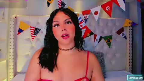 Snapshot of maia_hotts chatting on June 15, 2026, 8:00 pm CamiiGarcia online show from June 15, 2026, 8:00 pm