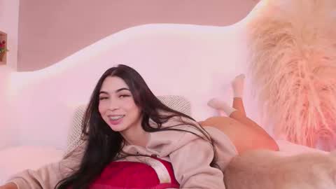 MAIA  LIA  online show from December 20, 2025, 1:12 am