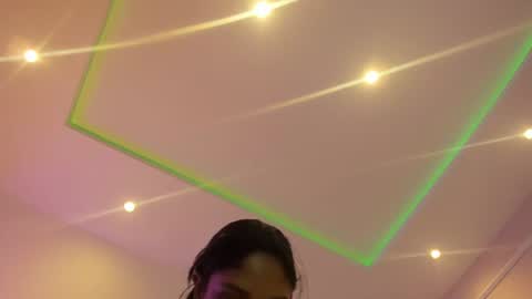 Snapshot of maia_lion chatting on July 5, 2026, 11:39 am Maia online show from July 5, 2026, 11:39 am
